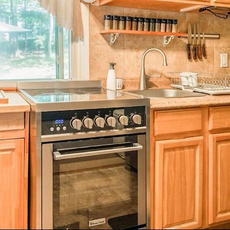 Pocono Cabin With Private Pool At Shawnee Mtn イースト・ストラウズバーグ エクステリア 写真